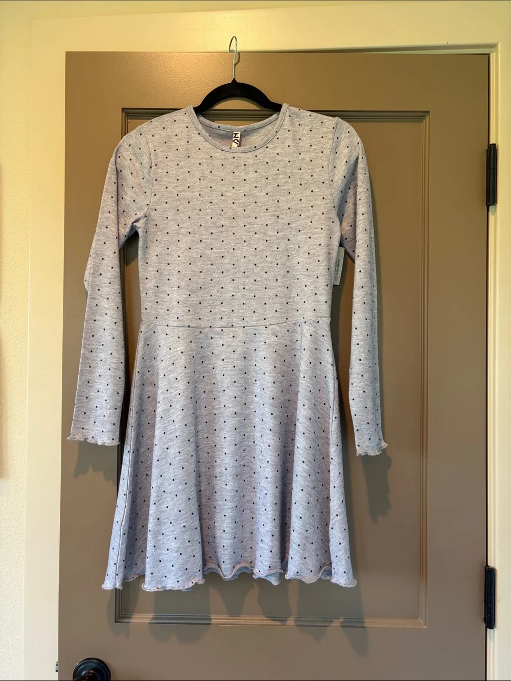 Girls' Light Gray Long-Sleeve Knit Dress with Dot Pattern